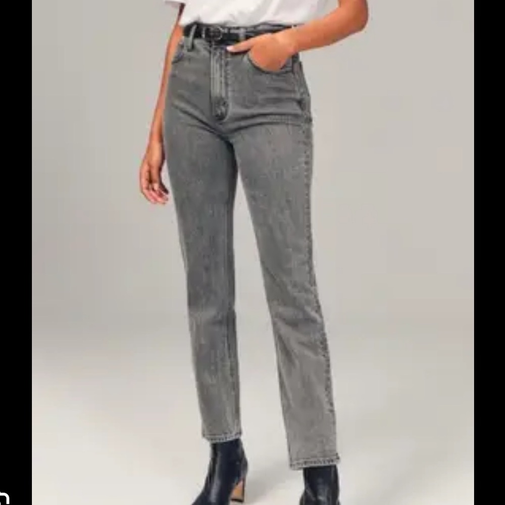 Abercrombie & Fitch The Mom High Rise Jean - Picture 3 of 4
